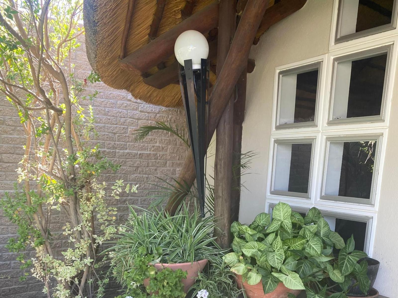 Bird'S Nest Guest House Keetmanshoop Exterior foto
